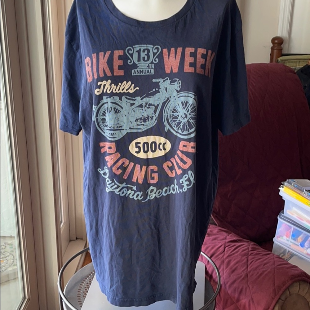 EUC Woman’s Lucky T-shirt size L
